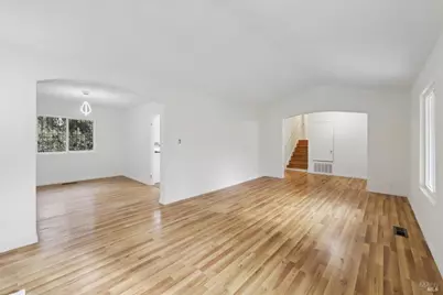 240 Parkview Terrace, Vallejo, CA 94589 - Photo 6