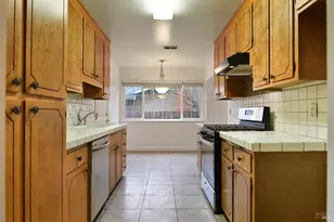 393 Manzanita Ave, Fairfield, CA 94533 - Photo 6