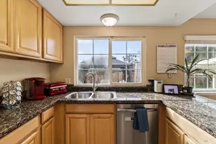 160 Bristol Dr, Vacaville, CA 95687 - Photo 12