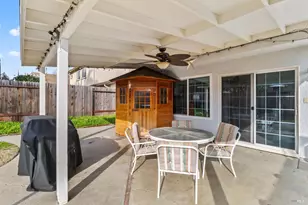 160 Bristol Dr, Vacaville, CA 95687 - Photo 36