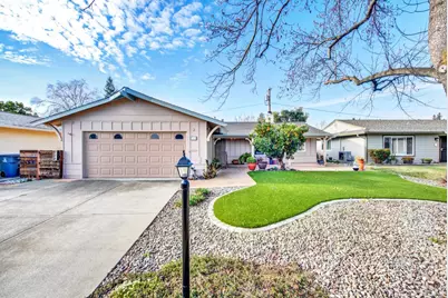 126 Olympic Circle, Vacaville, CA 95687 - Photo 6