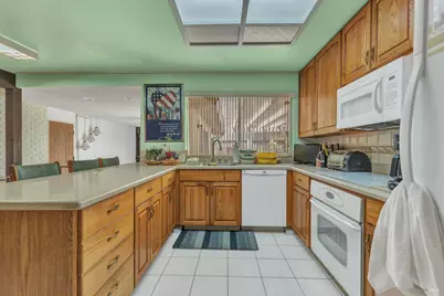 2874 Calaveras Drive, Fairfield, CA 94534 - Photo 16