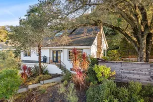 341 Fairway Dr, Novato, CA 94949 - Photo 2