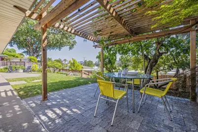 659 Las Colindas Road, San Rafael, CA 94903 - Photo 10