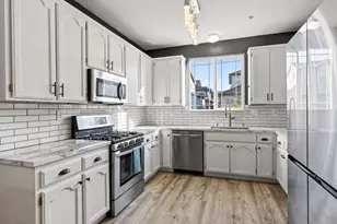 36 W Brookside Dr, Cloverdale, CA 95425 - Photo 4