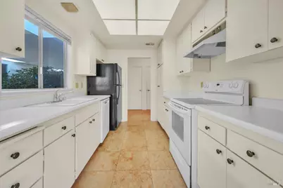 331 Pythian Road, Santa Rosa, CA 95409 - Photo 2