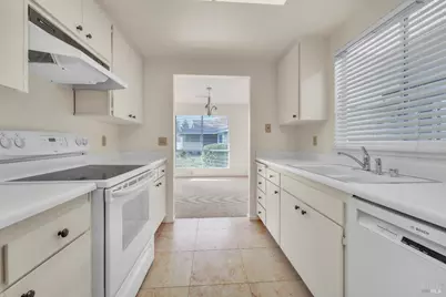 331 Pythian Road, Santa Rosa, CA 95409 - Photo 6