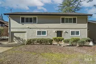 3874 Oakmont Dr, Clearlake, CA 95422 - Photo 2