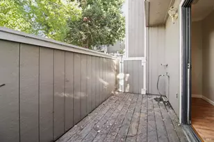 165 Oddstad Dr, Vallejo, CA 94589 - Photo 34