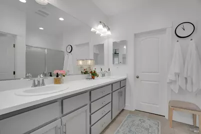 312 Primrose Drive, Vacaville, CA 95687 - Photo 32