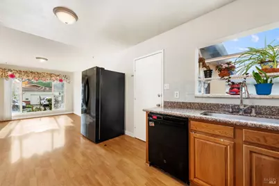 408 Lakeside Drive, Vallejo, CA 94589 - Photo 14