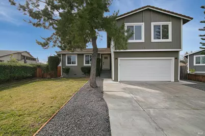 106 Kerry Court, Vacaville, CA 95687 - Photo 2