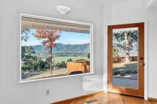 351 View Dr, Ukiah, CA 95482 - Photo 4
