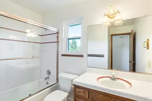 324 Burgundy Rd, Healdsburg, CA 95448 - Photo 34