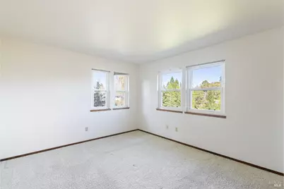 324 Burgundy Road, Healdsburg, CA 95448 - Photo 32