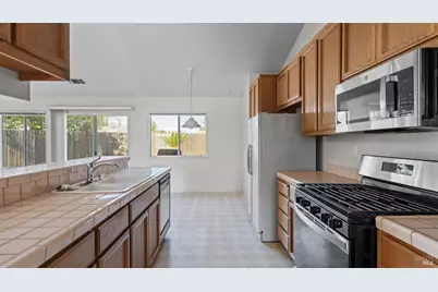 954 Iron Drive, Vacaville, CA 95687 - Photo 10