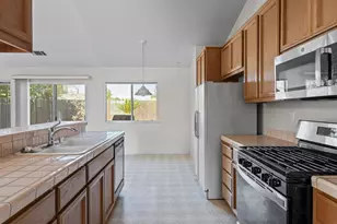 954 Iron Dr, Vacaville, CA 95687 - Photo 10