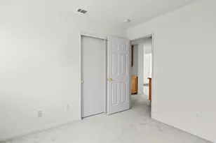 954 Iron Dr, Vacaville, CA 95687 - Photo 24