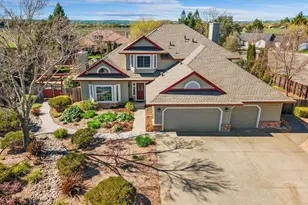 2573 Greenvale Ln, Santa Rosa, CA 95401 - Photo 2