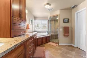 2573 Greenvale Ln, Santa Rosa, CA 95401 - Photo 32