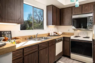18 Margarita Terrace, Novato, CA 94947 - Photo 8