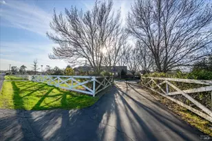 7961 Charlotte Ln, Vacaville, CA 95688 - Photo 4