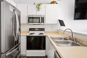 1532 Pinebrook Pl, Santa Rosa, CA 95403 - Photo 10