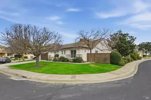 670 Hubbs Ct, Benicia, CA 94510 - Photo 2