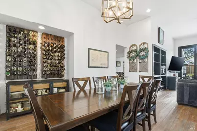 670 Hubbs Court, Benicia, CA 94510 - Photo 8