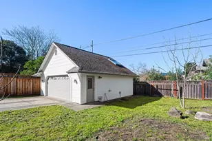 735 Johnson St, Healdsburg, CA 95448 - Photo 44