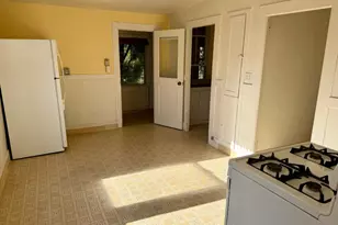 618 E St, Petaluma, CA 94952 - Photo 6