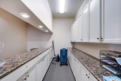 1105 University Street, Healdsburg, CA 95448 - Photo 14