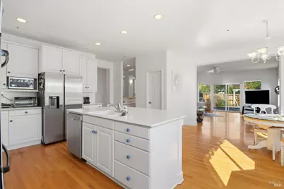 39 Erica Court, Novato, CA 94947 - Photo 18