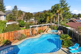 39 Erica Ct, Novato, CA 94947 - Photo 2