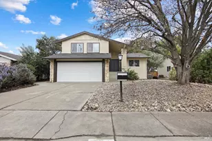 450 Nut Tree Rd, Vacaville, CA 95687 - Photo 2