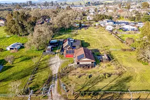 985 Gumview Rd, Windsor, CA 95492 - Photo 2