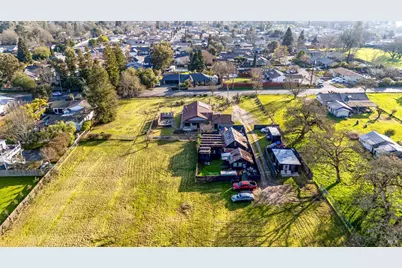 985 Gumview Road, Windsor, CA 95492 - Photo 1