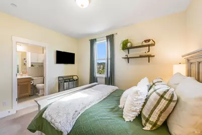 2668 Franz Kafka Avenue, Santa Rosa, CA 95404 - Photo 20