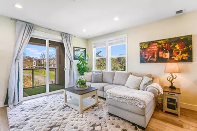 2668 Franz Kafka Avenue, Santa Rosa, CA 95404 - Photo 8