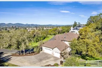 810 Revel Road, Healdsburg, CA 95448 - Photo 4