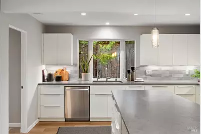 829 Del Ganado Road, San Rafael, CA 94903 - Photo 28