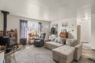 28060 Poppy Dr, Willits, CA 95490 - Photo 4