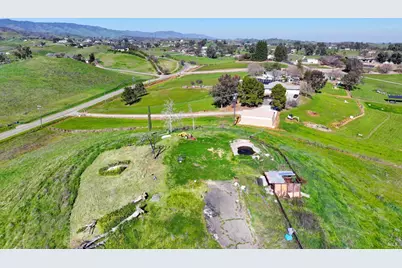 7668 English Hills Road, Vacaville, CA 95688 - Photo 34