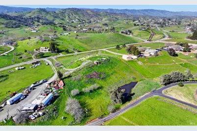 7668 English Hills Road, Vacaville, CA 95688 - Photo 4