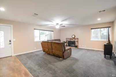 1120 Merrill Court, Dixon, CA 95620 - Photo 6