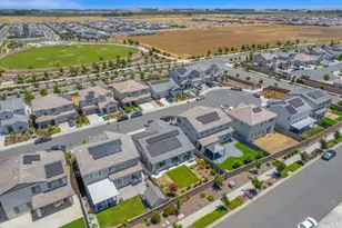 2018 Spirea Ct, Vacaville, CA 95687 - Photo 32