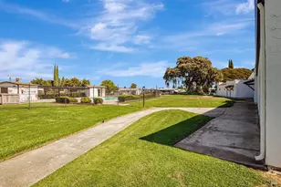 102 Royal Oak Ct, Fairfield, CA 94533 - Photo 56