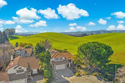 3327 Colonial Court, Fairfield, CA 94534 - Photo 8