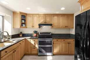 3327 Colonial Ct, Fairfield, CA 94534 - Photo 18