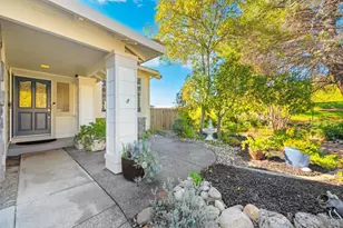 3327 Colonial Ct, Fairfield, CA 94534 - Photo 12